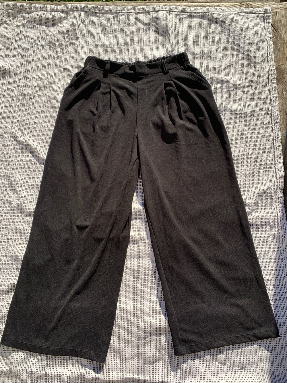 HALARA Black Wide-Leg pleated knit Trousers comfy soft office